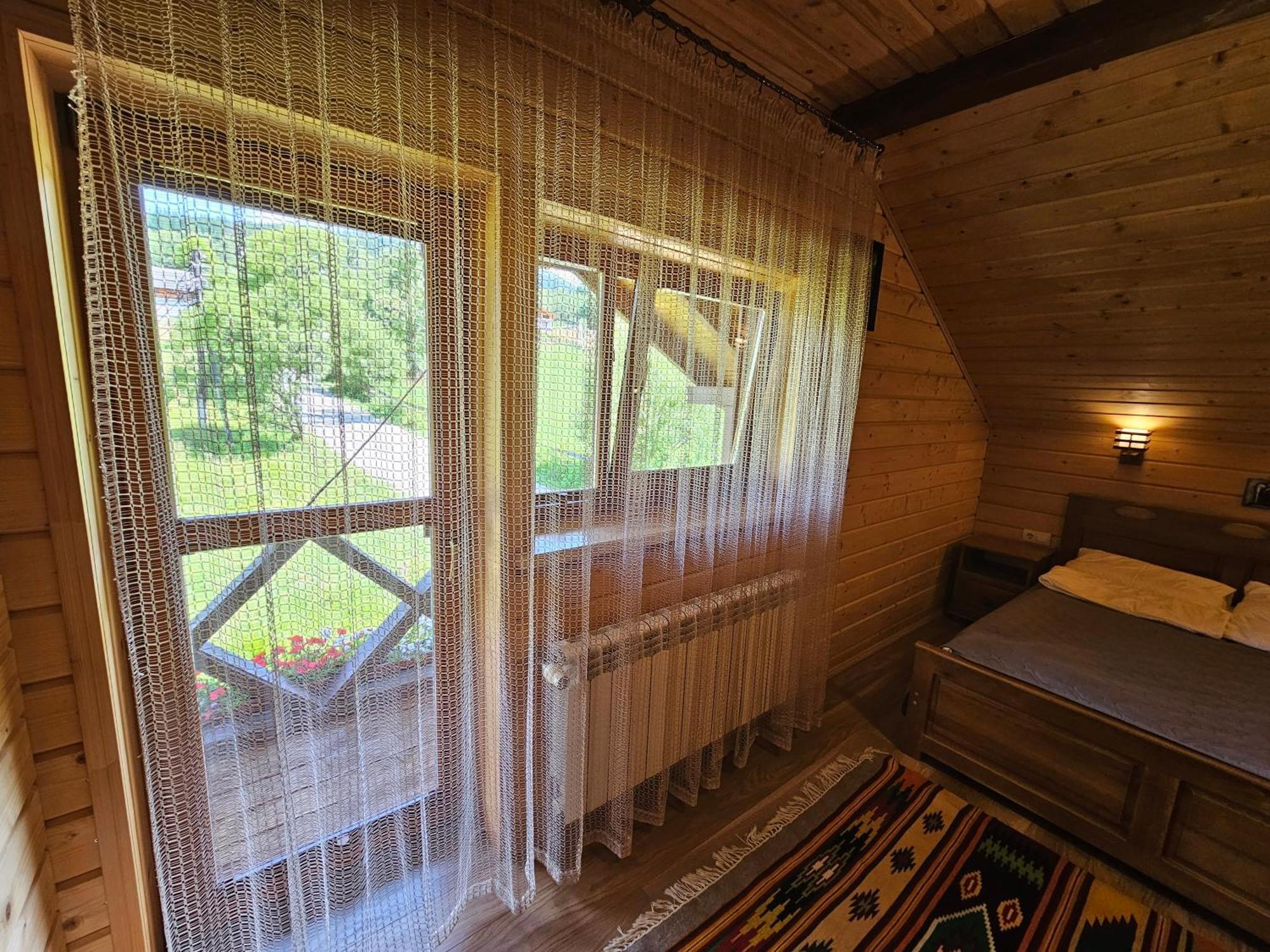 Guesthouse Kolo Druziv Tatariv Ngoại thất bức ảnh
