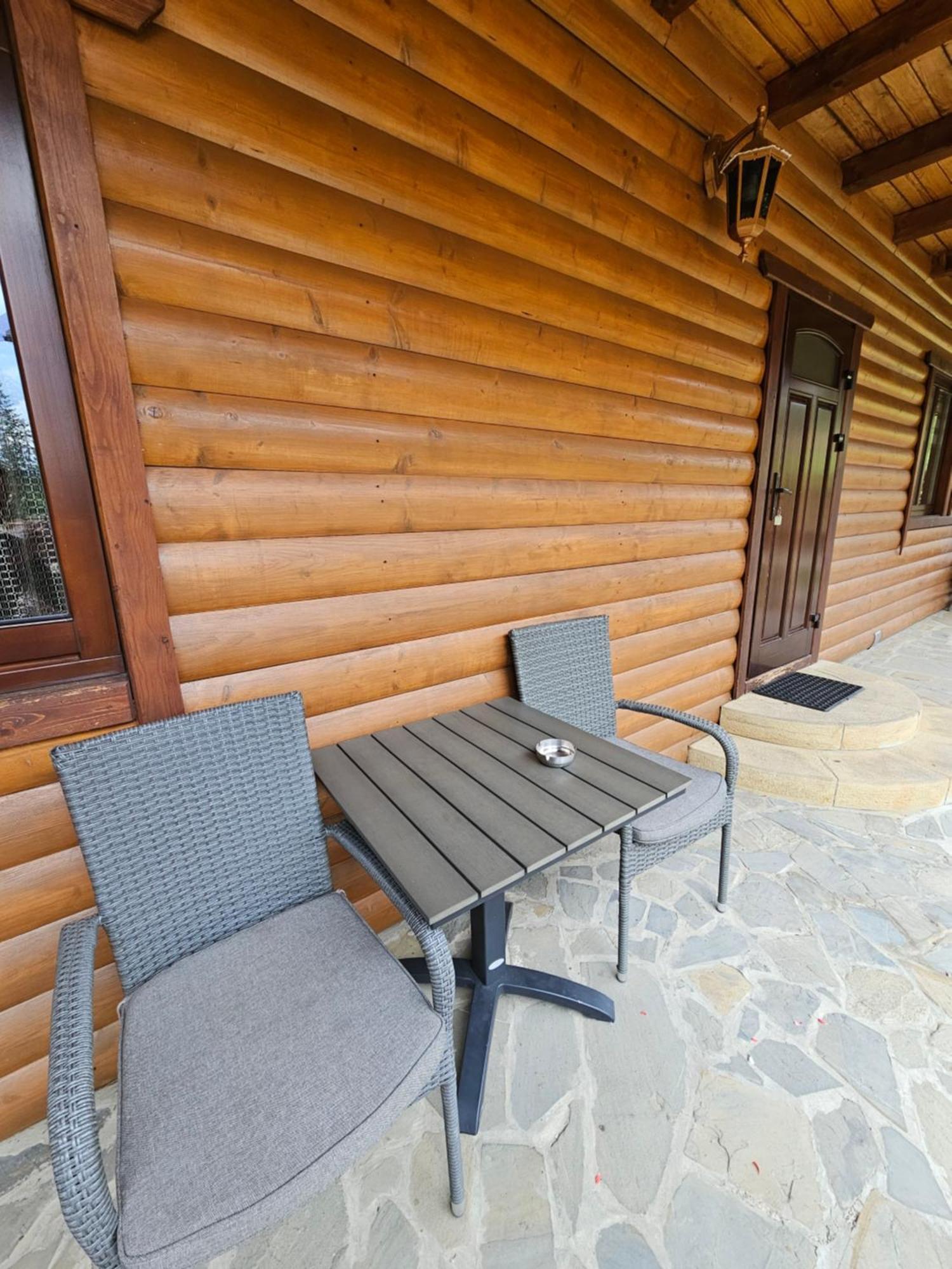 Guesthouse Kolo Druziv Tatariv Ngoại thất bức ảnh