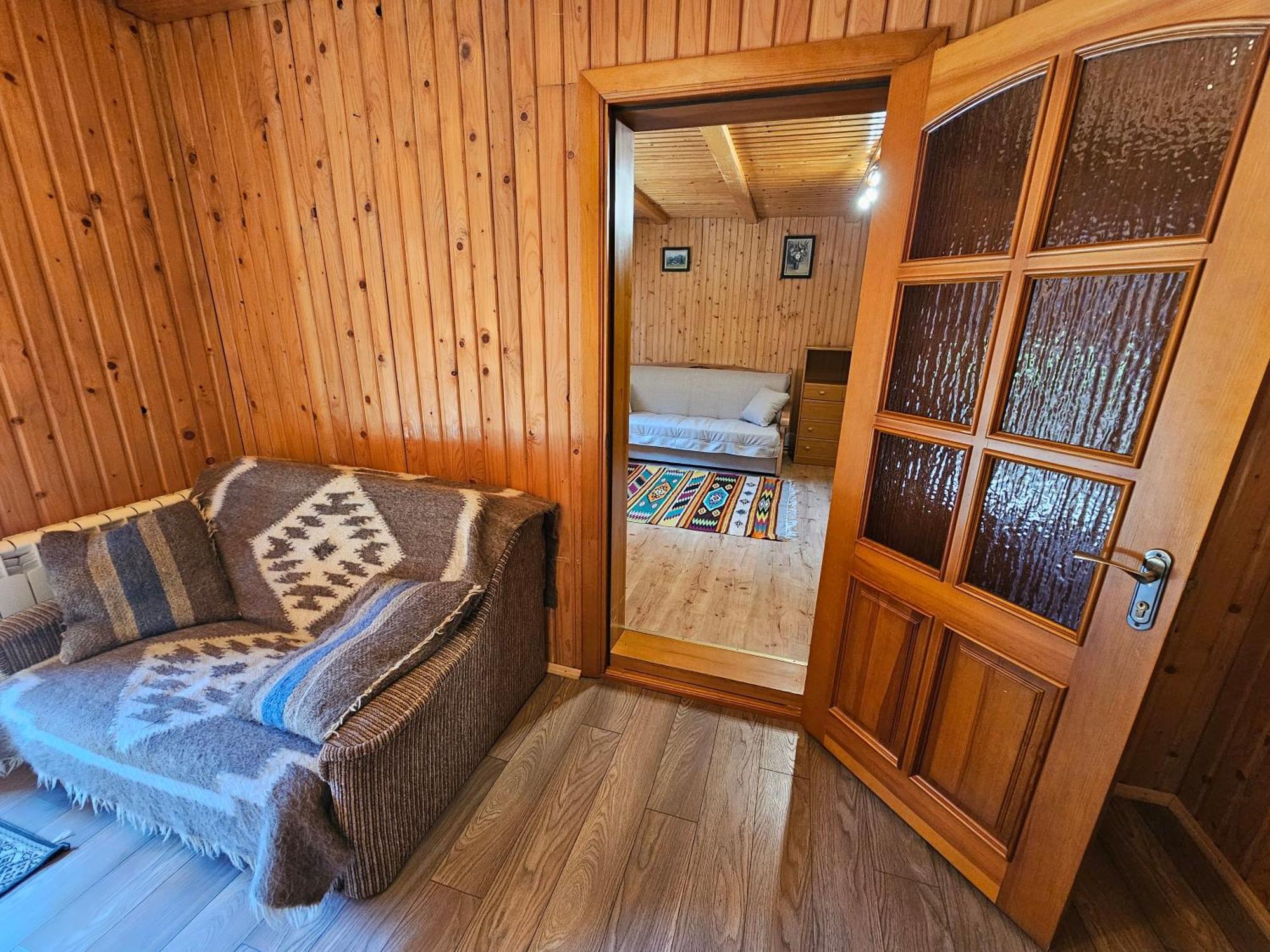 Guesthouse Kolo Druziv Tatariv Ngoại thất bức ảnh