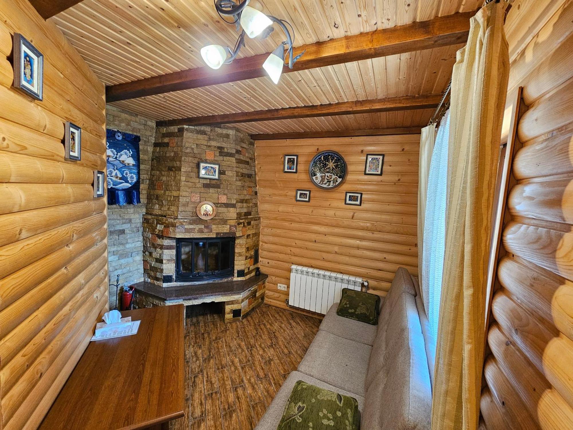 Guesthouse Kolo Druziv Tatariv Ngoại thất bức ảnh