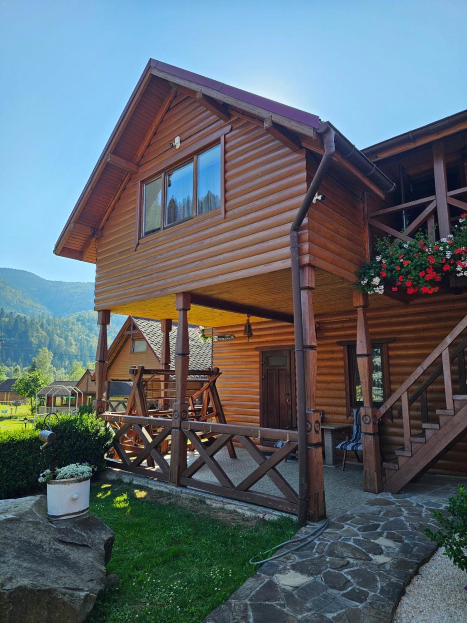 Guesthouse Kolo Druziv Tatariv Ngoại thất bức ảnh