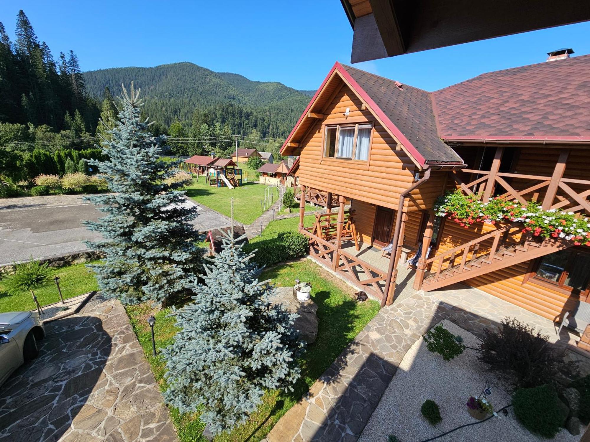 Guesthouse Kolo Druziv Tatariv Ngoại thất bức ảnh