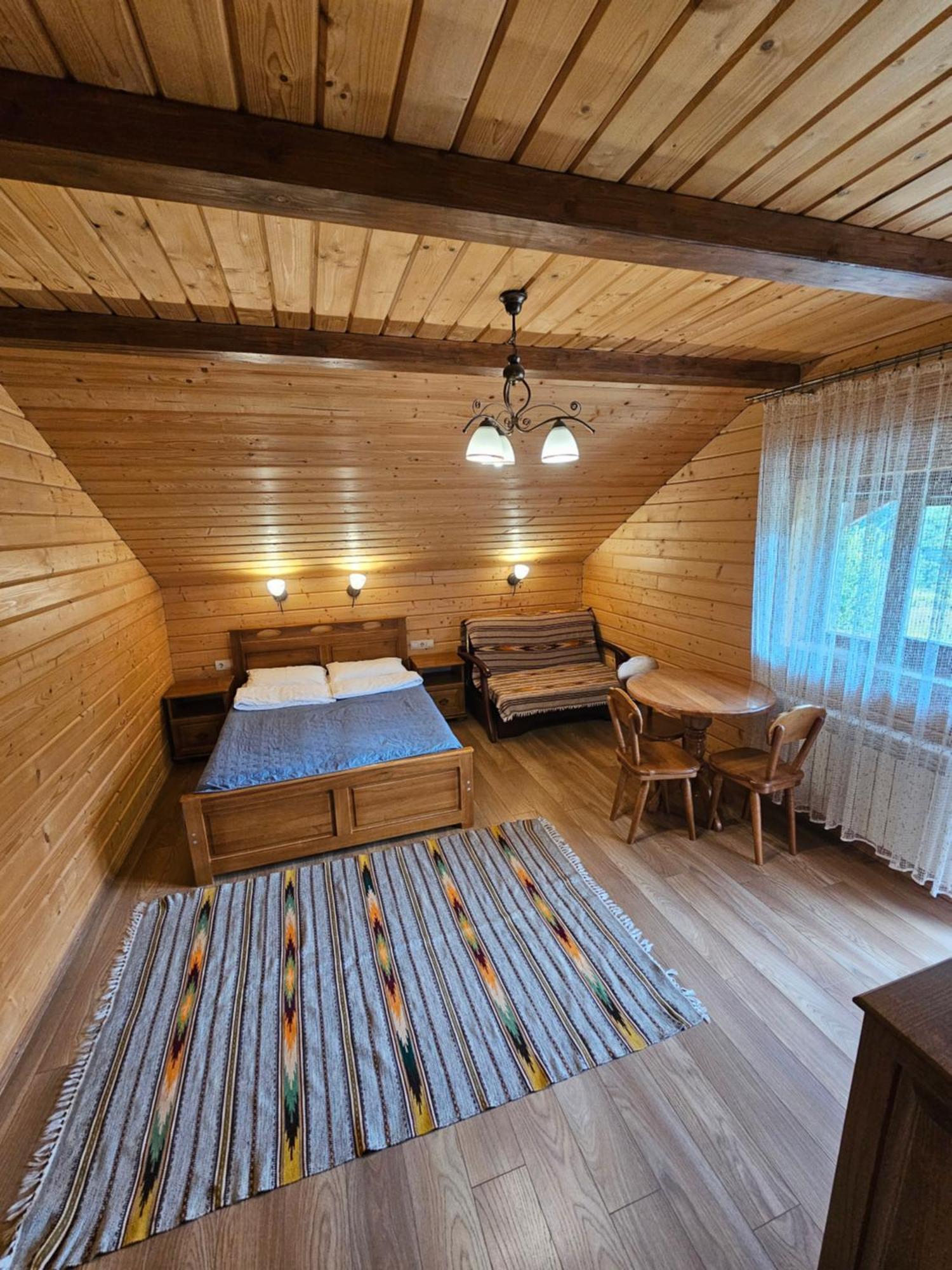 Guesthouse Kolo Druziv Tatariv Ngoại thất bức ảnh
