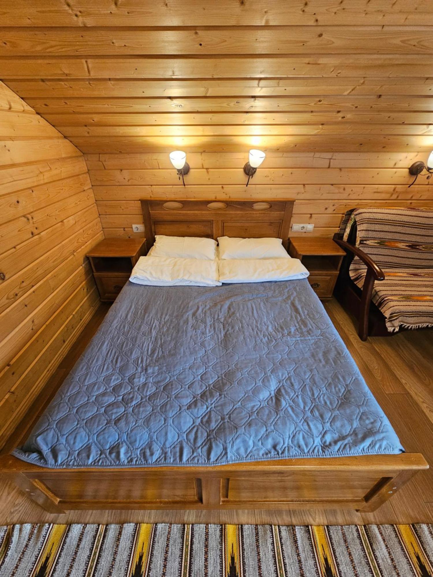 Guesthouse Kolo Druziv Tatariv Ngoại thất bức ảnh