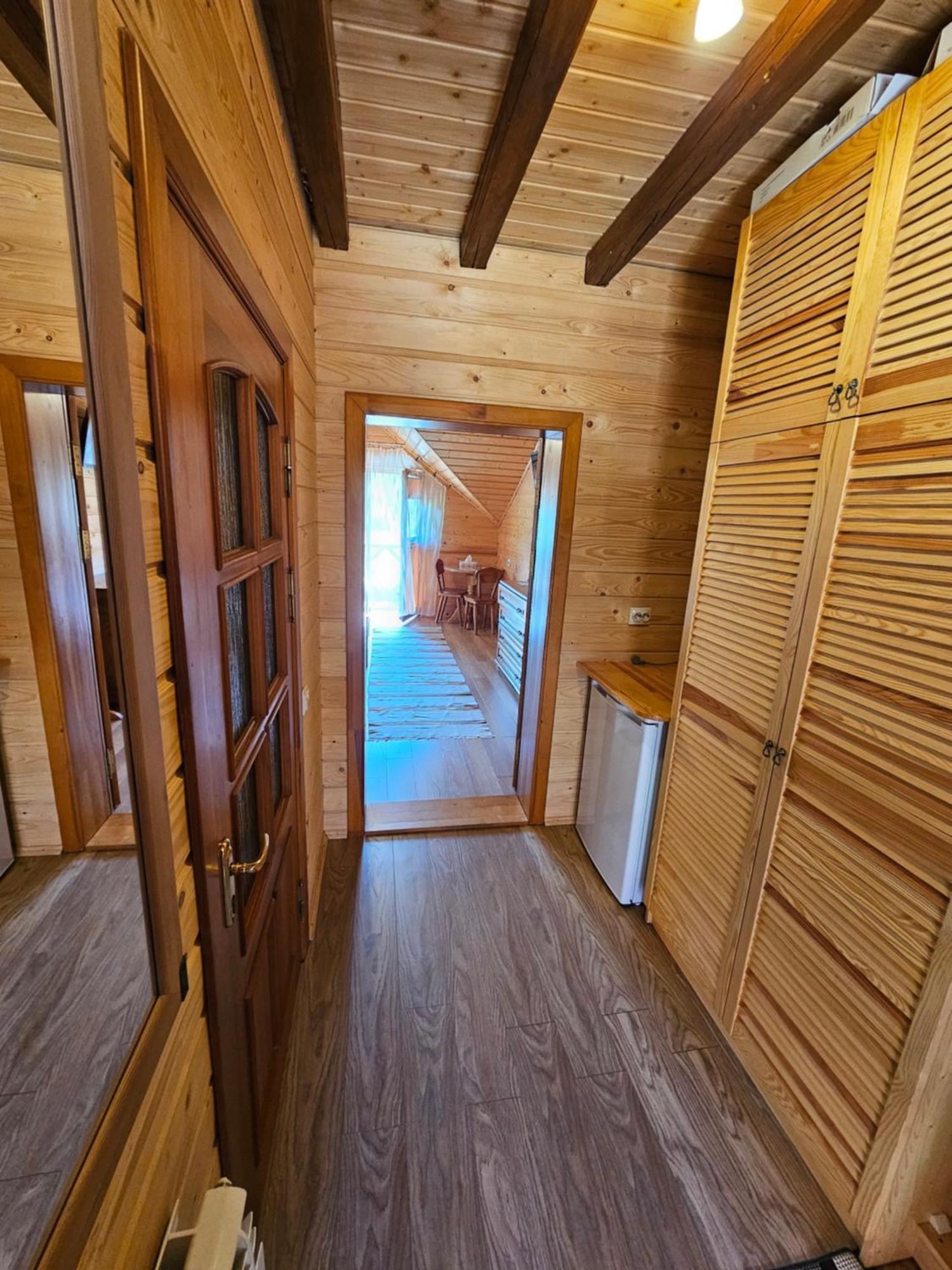 Guesthouse Kolo Druziv Tatariv Ngoại thất bức ảnh