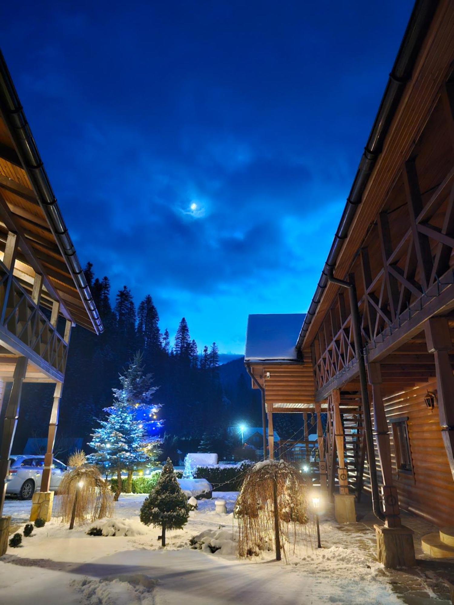 Guesthouse Kolo Druziv Tatariv Ngoại thất bức ảnh